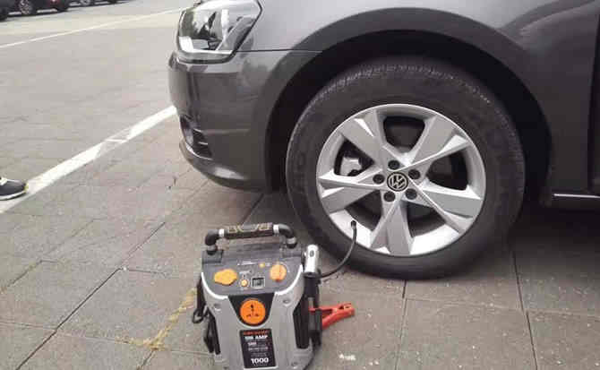 西固区汽车搭电案例