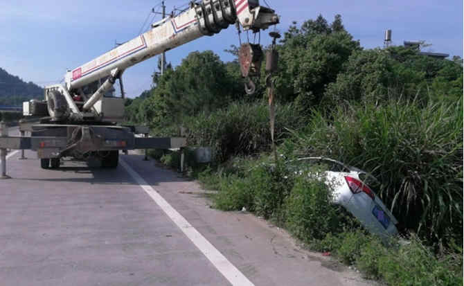 西固区重载吊车救援 西固区重载吊车救援
